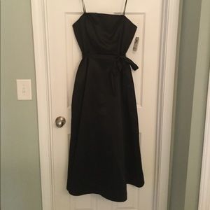 Black Satin Strapless T-Length Evening Gown